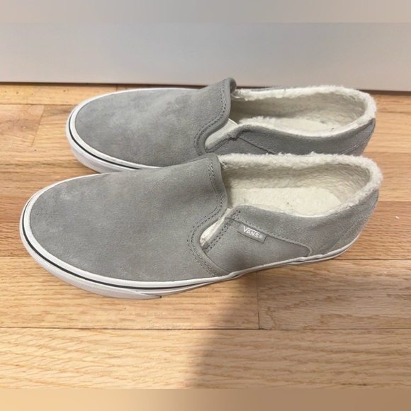 Vans Shoes - Vans Gray Slip-On Shoes with sherpa lining
